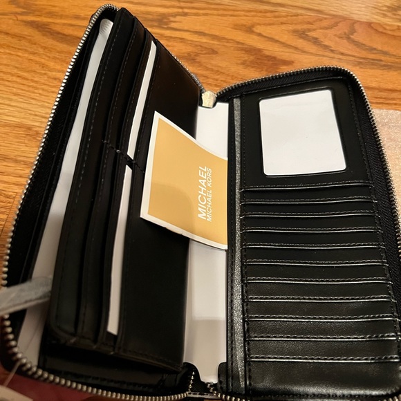 Michael Kors Handbags - NWT Michael Kors Large Travel Continental Wallet/Wristlet